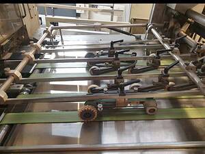 High-quality conveyor belt vulcanising process for durable repairs.